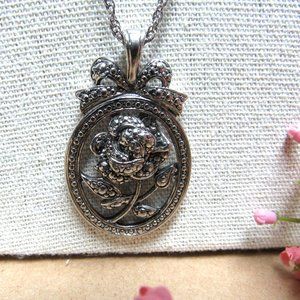 GRANDMOTHER I Love You Silver tone Pendant Charm Necklace Rose Lovely Gift
